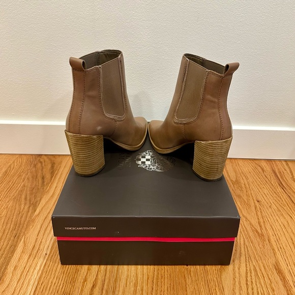 NIB Vince Camuto Ratony Chelsea Boot, Wild Mushroom, Size 8.5 - Picture 6 of 10